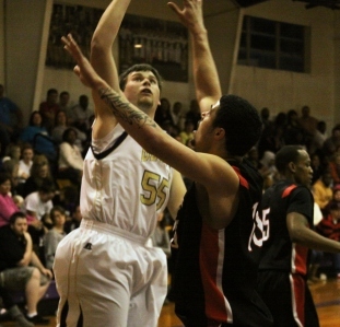 Walt Andrews Goes High against Union 